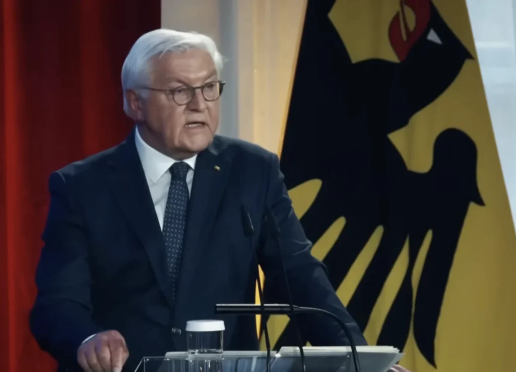 Wen interessiert das Geschwätz eines alten Glückwunschtelegramm-Augusts?