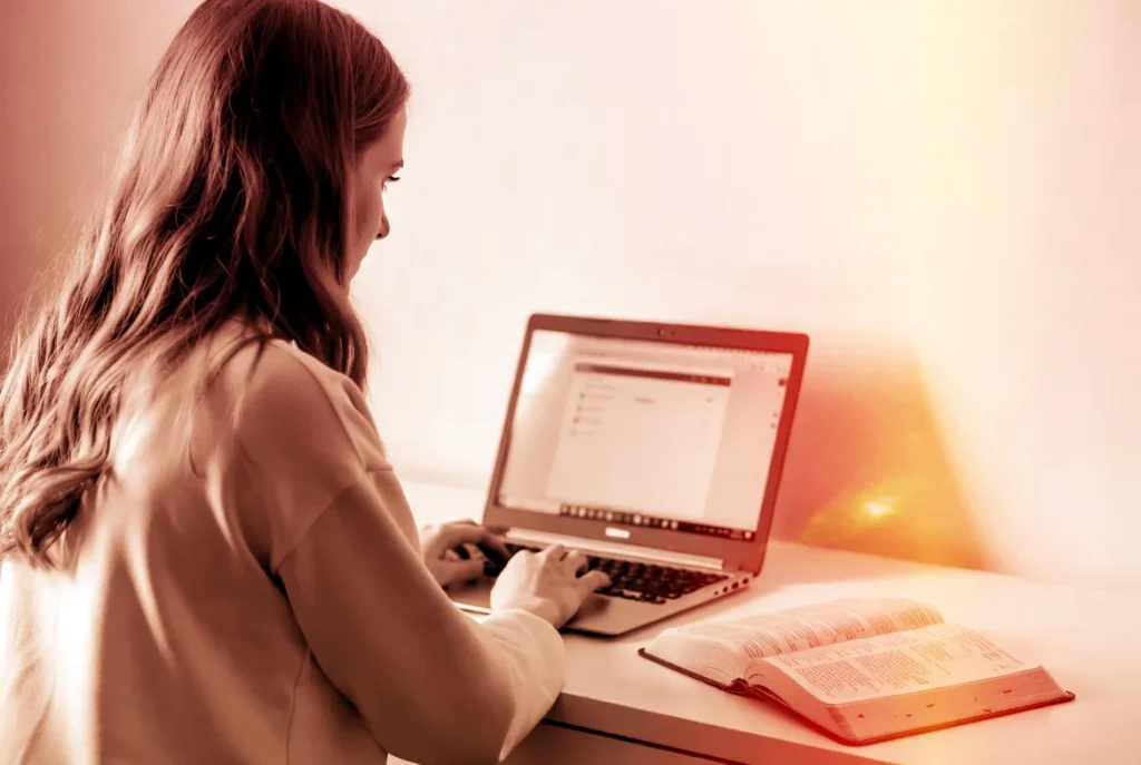 Wenn Medien vor „Christfluencern“ warnen – statt vor Messerdschihadisten und Co.