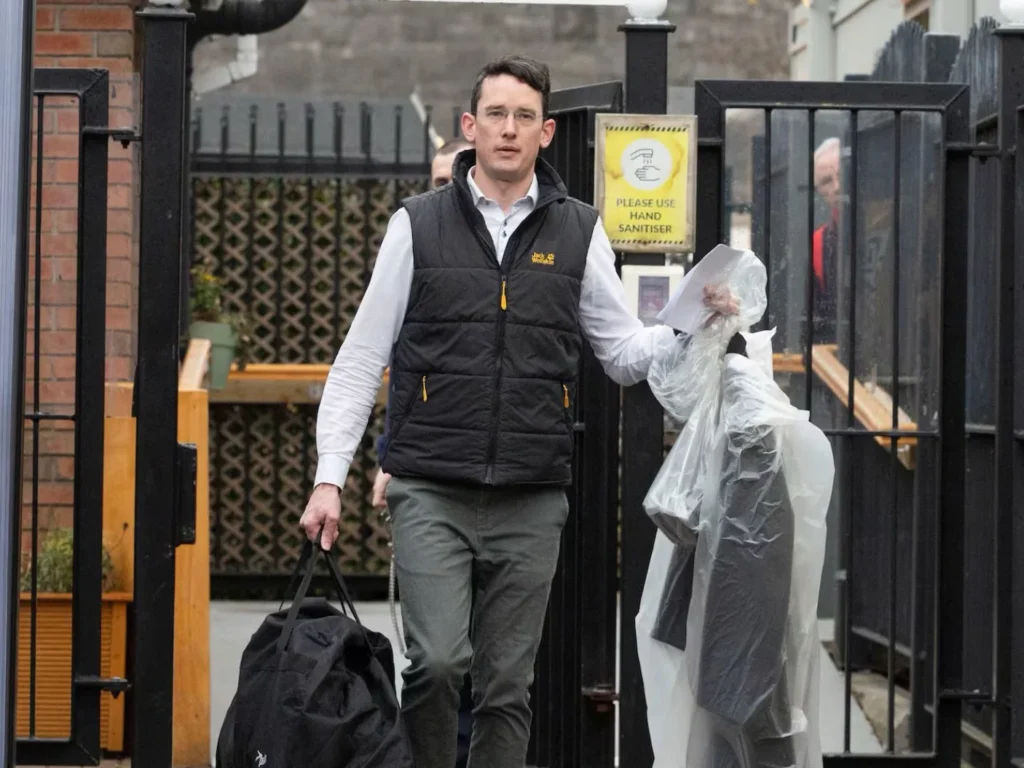 560 Tage im Gefängnis wegen falschem Pronomen: Irischer Lehrer ist wieder frei