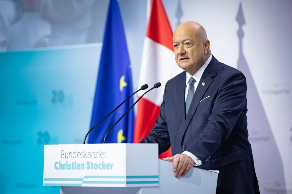 Österreich: Bundeskanzler Stocker will bindende Volksbefragung zur Wehrpflicht