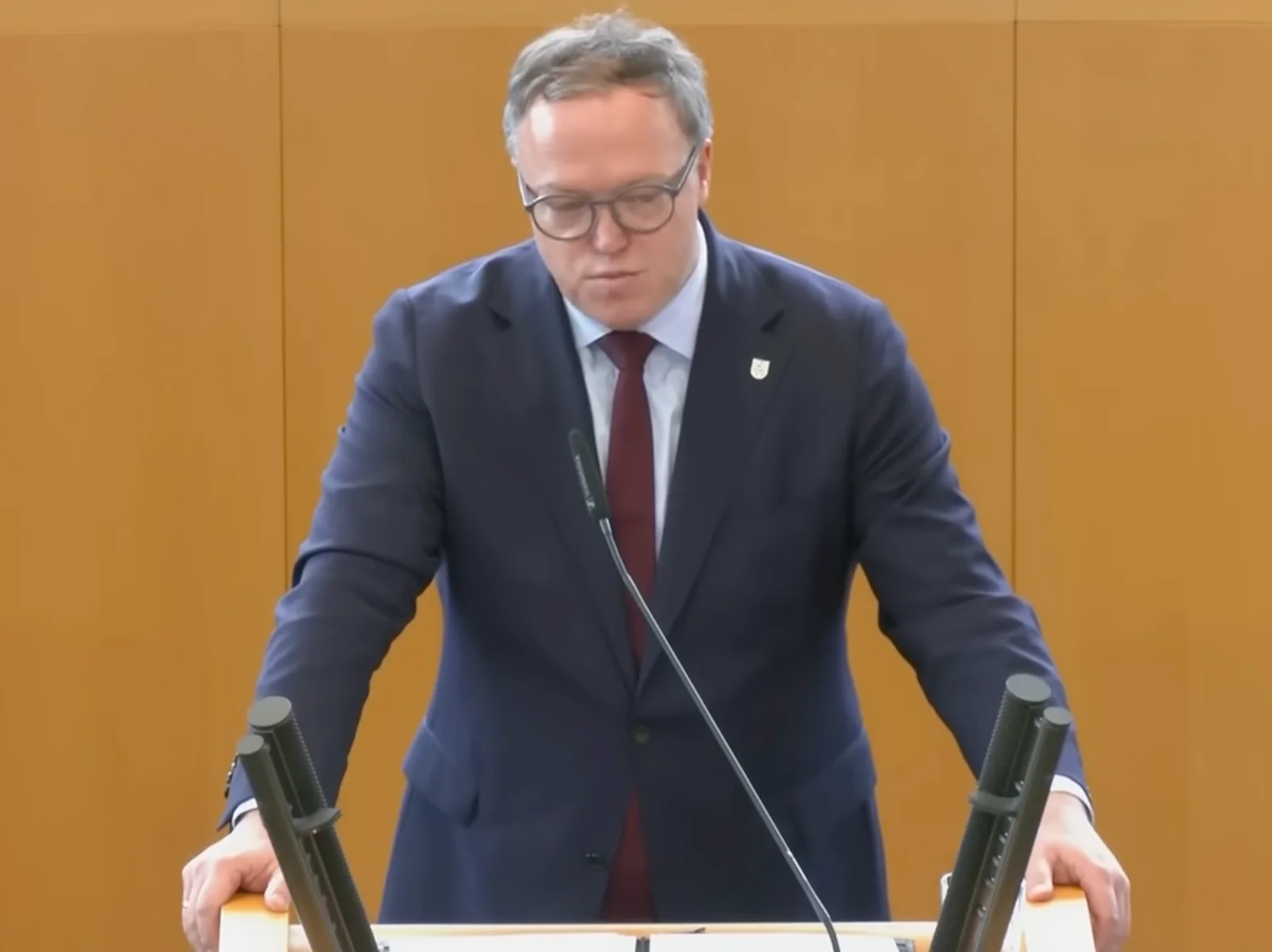 Thüringens ex-Doktor Mario Voigt: Wer strippte den Ministerpräsidenten?