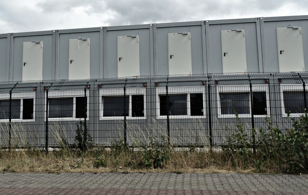 Überraschung: Polizei findet IS-Flaggen bei Asylbewerbern