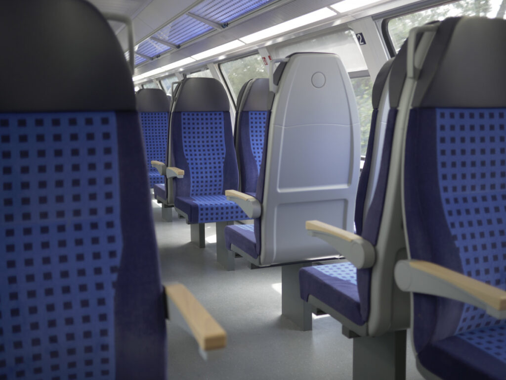 Zugbegleiter fast totgeprügelt: Polizei verschweigt erneut die Identität des Täters