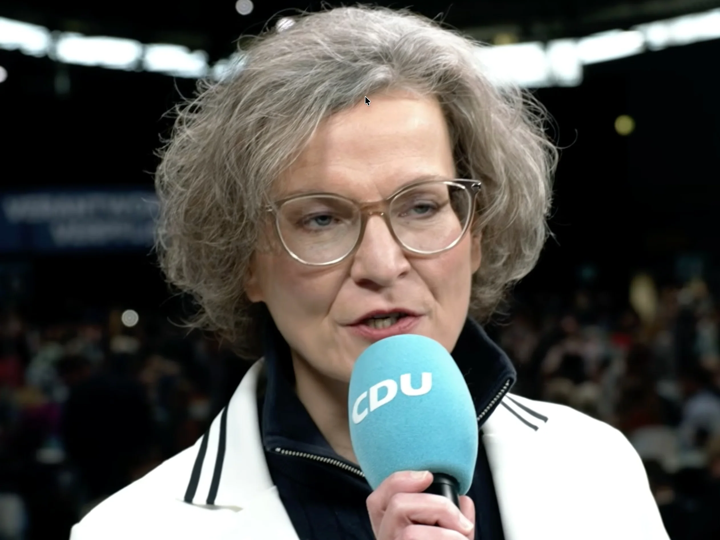 „Diese Frau hat mich zerstört“ – NRW-Ministerin Scharrenbach räumt Machtmissbrauch ein