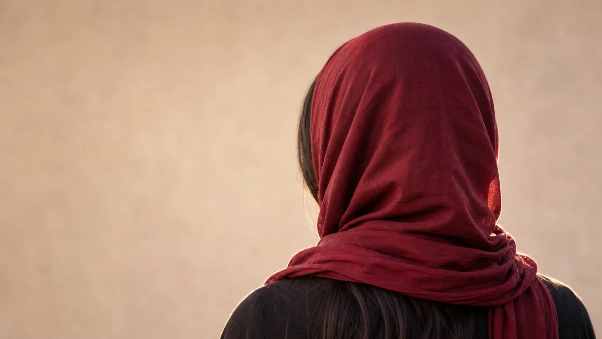 Wenn Herkunft keine Rolle spielt: Warum braucht es Fachstellen gegen „Ehrgewalt“ und Zwangsheirat?